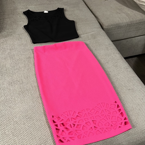 BLVD SKIRT AND TOP SIZE SMALL - Picture 5 of 9